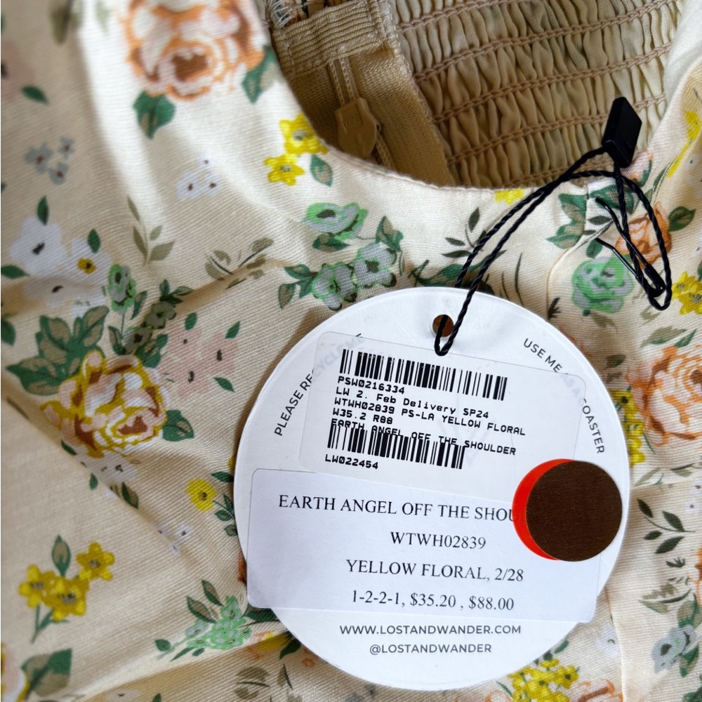NWT earth angel lost + wander yellow top size small - Picture 4 of 5